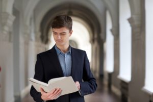 ベンチャー企業で実力を磨くためのおすすめキャリア戦略